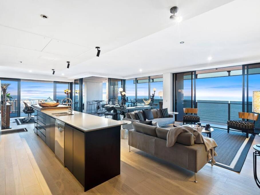Exclusive Circle On Cavil Sub-Penthouse Luxury Apt - Hosted By Coastal Letting Gold Coast Exterior photo