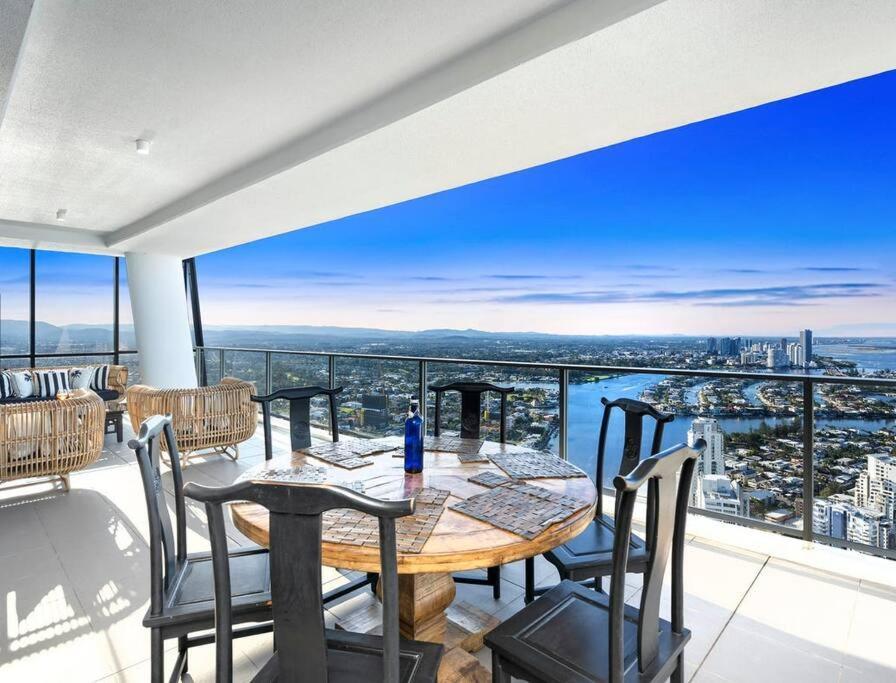Exclusive Circle On Cavil Sub-Penthouse Luxury Apt - Hosted By Coastal Letting Gold Coast Exterior photo