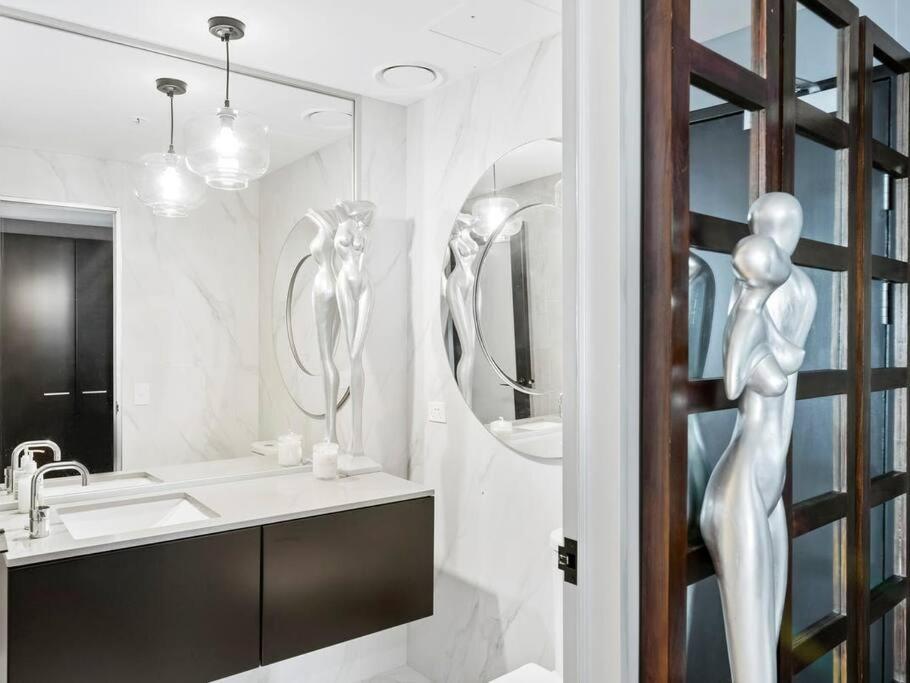 Exclusive Circle On Cavil Sub-Penthouse Luxury Apt - Hosted By Coastal Letting Gold Coast Exterior photo