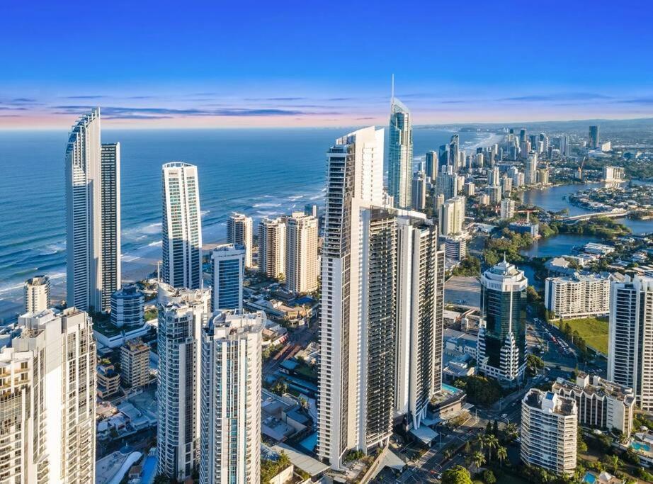 Exclusive Circle On Cavil Sub-Penthouse Luxury Apt - Hosted By Coastal Letting Gold Coast Exterior photo